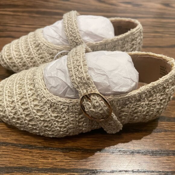 BNWT | Baby/Toddler Crochet Mary Jane Shoes - Picture 2 of 4